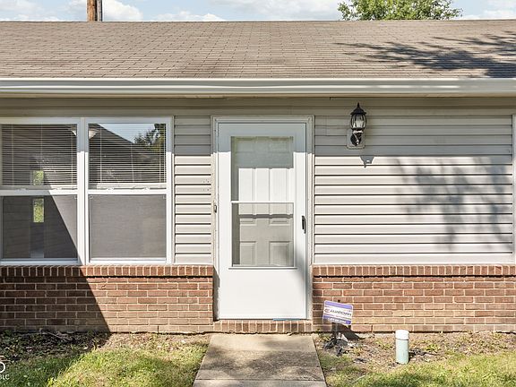 3rd image of 11408 Carly Way