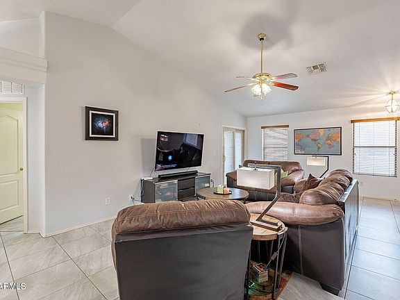 5th image of 233 N 21ST Street