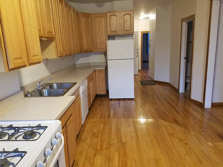 3728 N Wilton Ave #2 — Photo 2