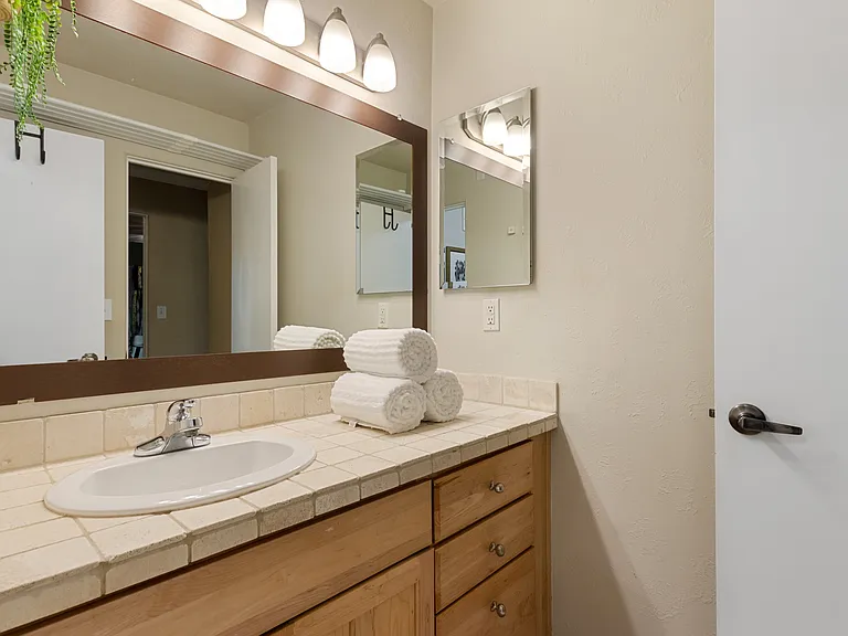969 S Pearl St #303 — Photo 9
