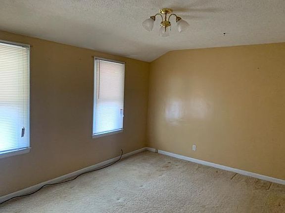 2nd image of 1622 Walnut Ave