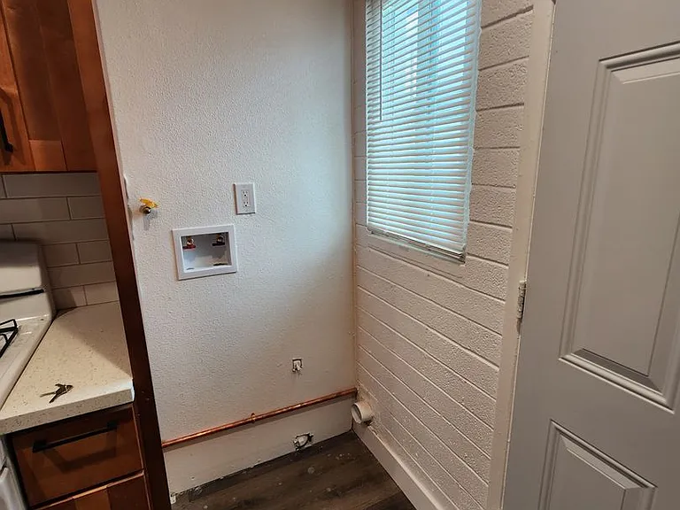 8620 Lampson Ave — Photo 6