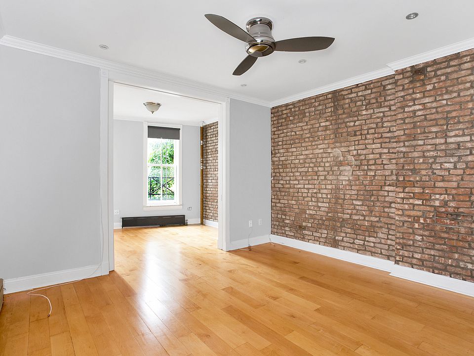 1st image of 110 Bedford St APT 2A