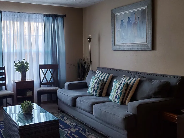 4453 W Portland St — Photo 23