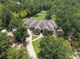 5926 Wild Horse Run, College Station, TX 77845