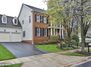 901 Rockborn St, Gaithersburg, MD 20878