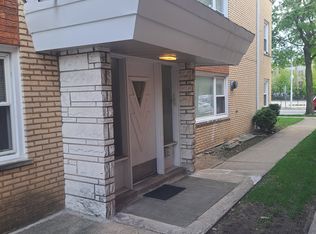 2650 W Touhy Ave #1A, Chicago, IL 60645