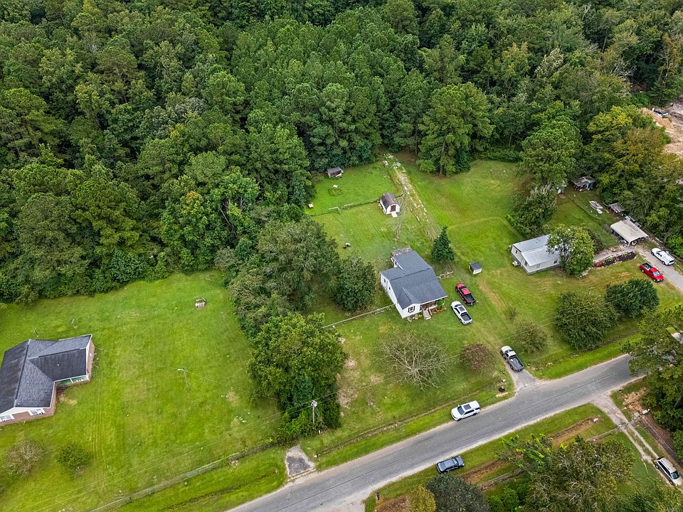 1st image of 760 Coral Acres Dr