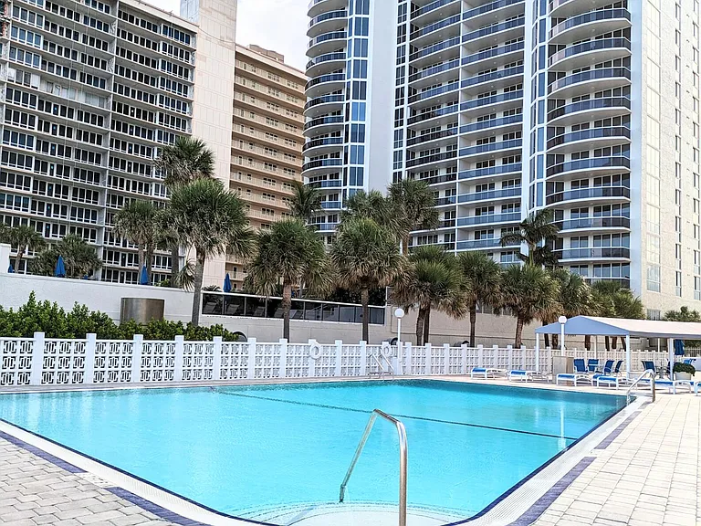 4250 Galt Ocean Dr #12K — Photo 31