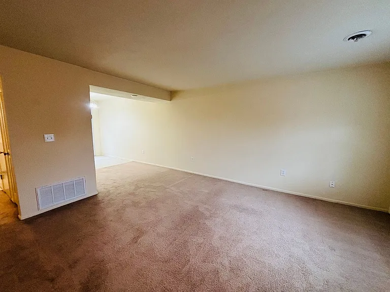 357 New Kent Rd — Photo 4