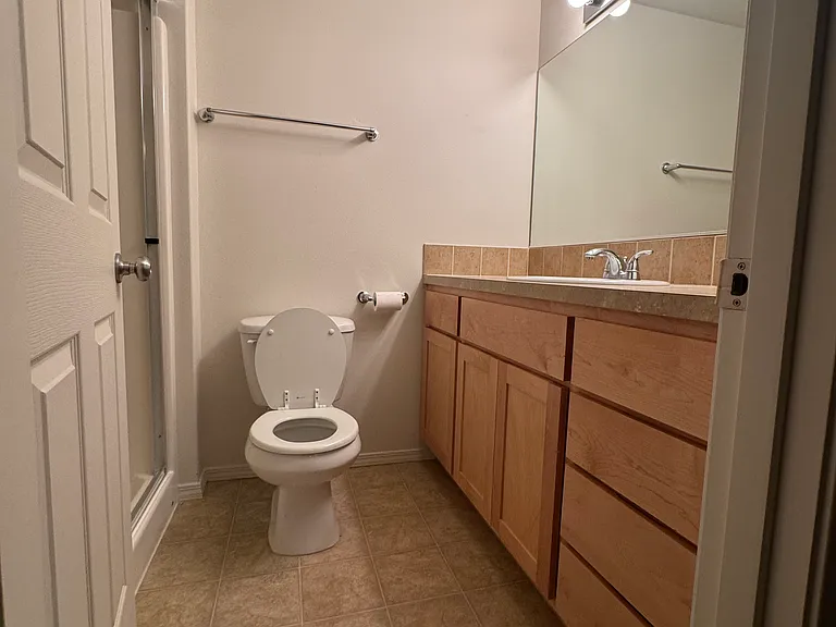 1413 SE 5th Way — Photo 9