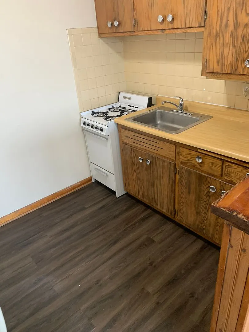 9913 W. Lisbon Ave. — Photo 2