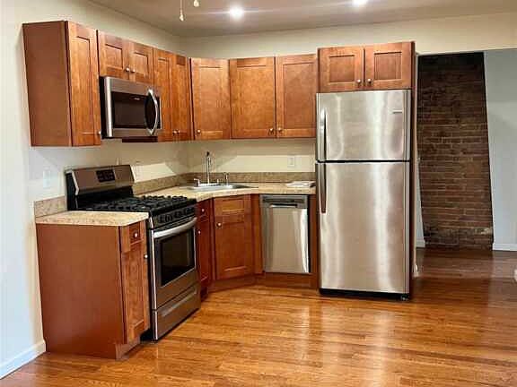 4th image of 55 W Main St #5
