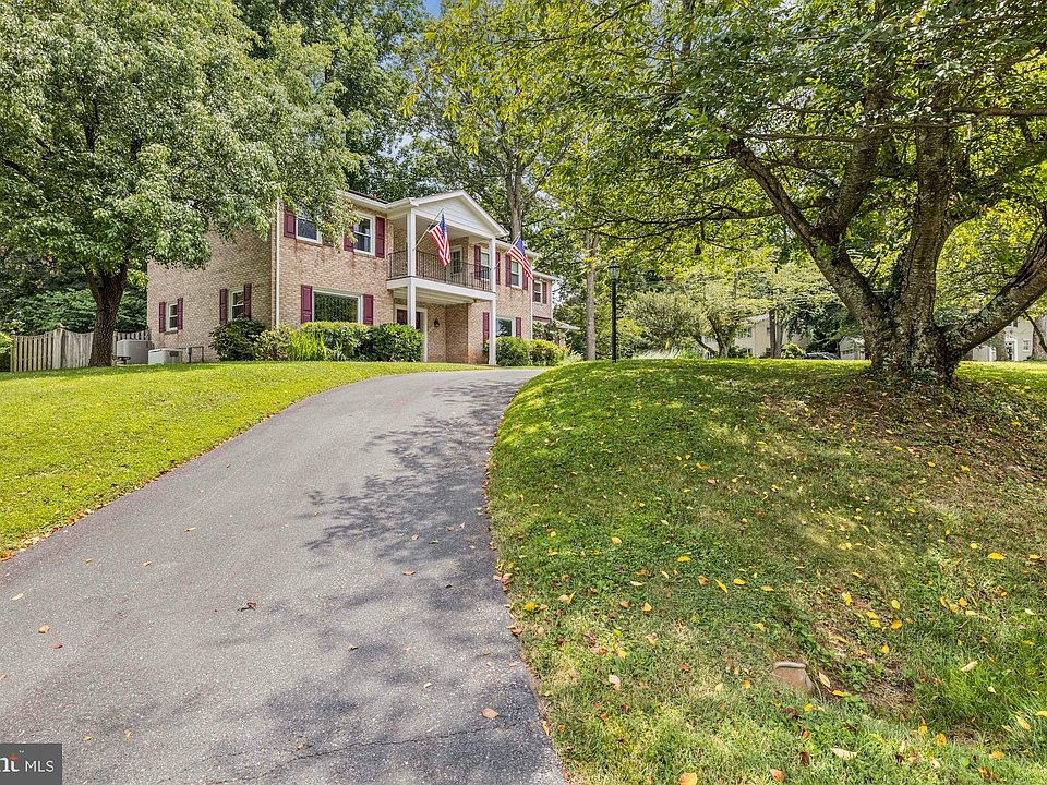 8017 Carita Ct Bethesda MD 20817 Zillow