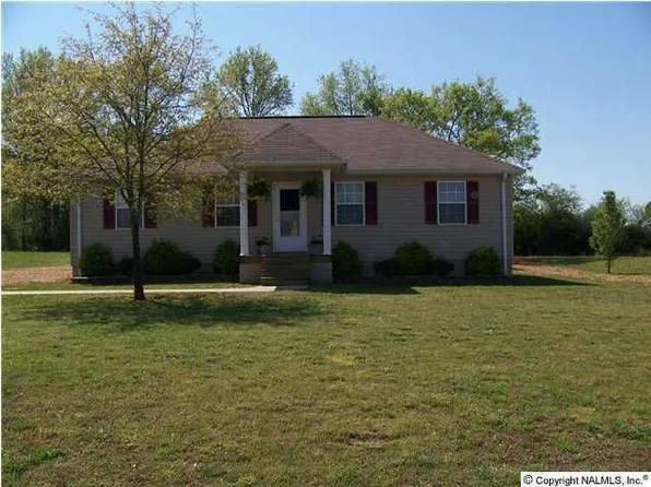 101 Maple Cir, Arab, AL 35016