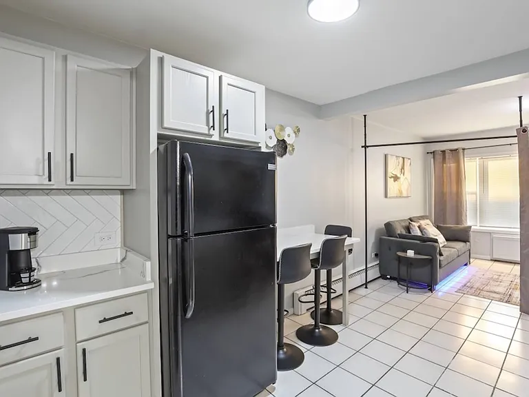10549 Crown Rd #7 — Photo 14