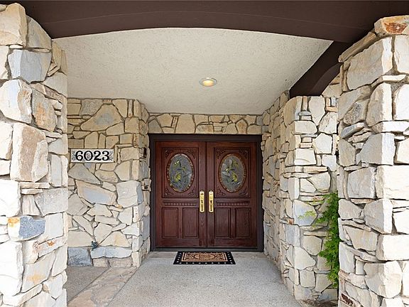 5th image of 6023 Woodland View Dr