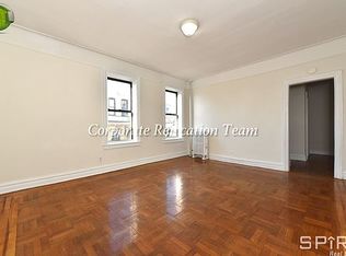 34-20 32nd St APT 2D, Astoria, NY 11106