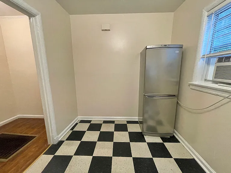 912 Oxmoor Rd #3 — Photo 47