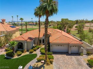 8709 Robinson Ridge Dr, Las Vegas, NV 89117