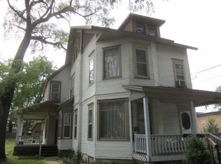 809 Jackson St, Aurora, IL 60505