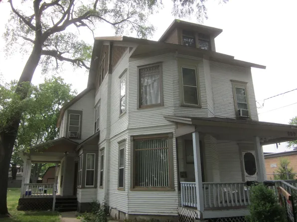 809 Jackson St, Aurora, IL 60505