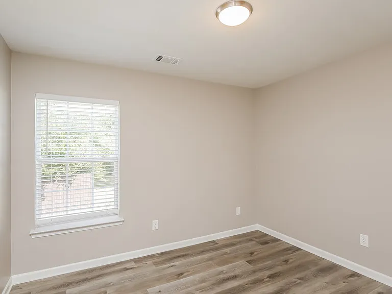 312 Leaflet Ives Trl — Photo 15