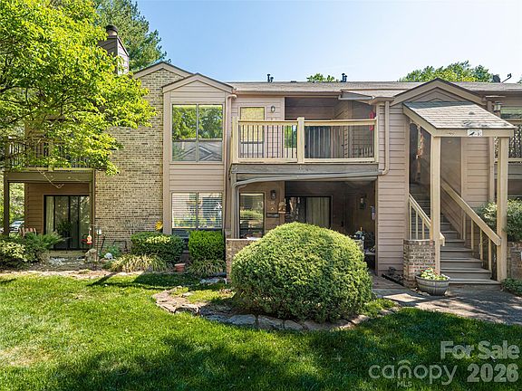 3rd image of 38 Ravencroft Ln Unit E