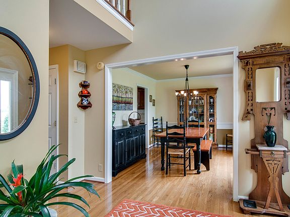 5th image of 1762 Jameson Dr