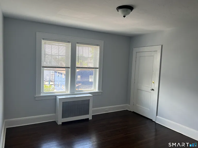 24 Circular Ave #3B — Photo 4