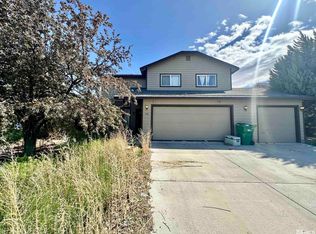 136 Desert Springs Ln, Fernley, NV 89408