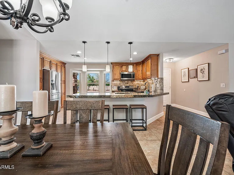 3659 W Elgin St — Photo 27