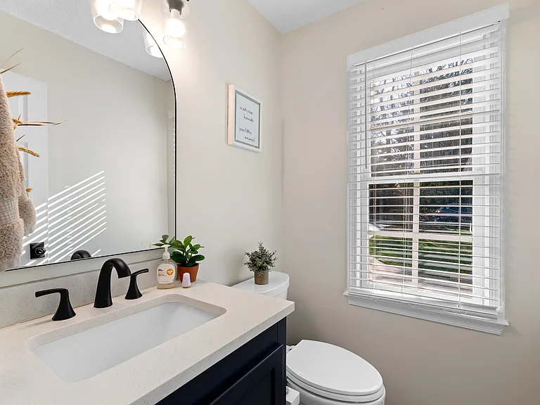 8625 Vanburgh Ct — Photo 9