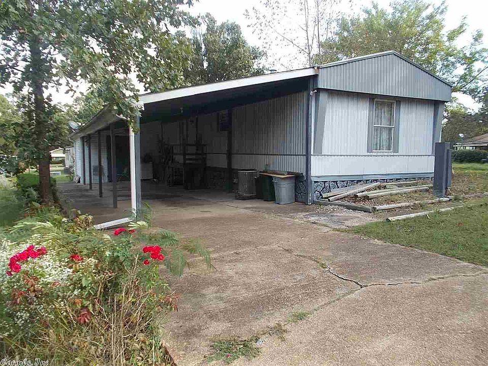 1st image of 1300 Summer Ln