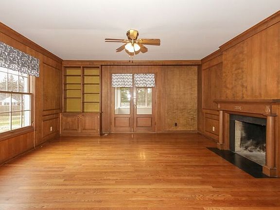 4th image of 501 Copley Pl