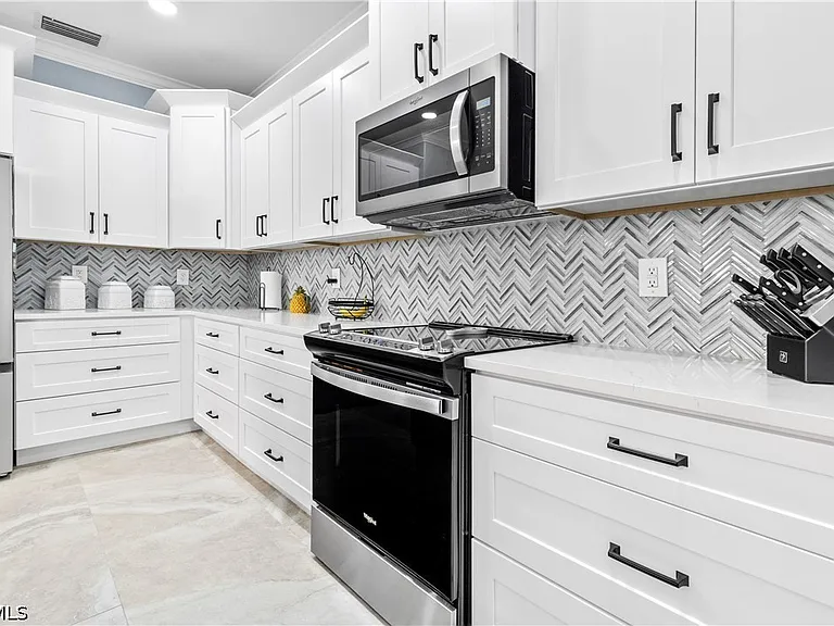 10960 Cherry Laurel Dr — Photo 10