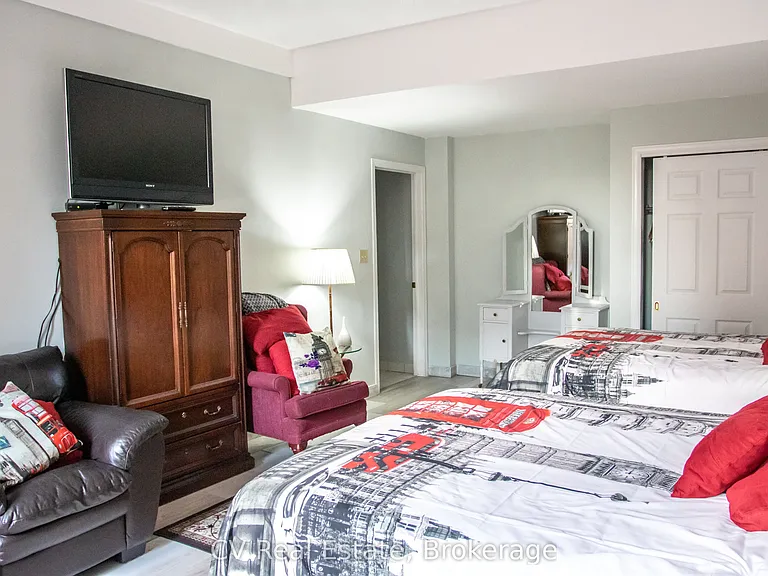 2 Mahaffy Ct #156 — Photo 7