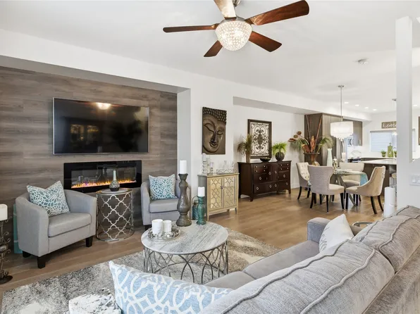 300 Drysdale Blvd #10, Kelowna, BC V1V 3E6
