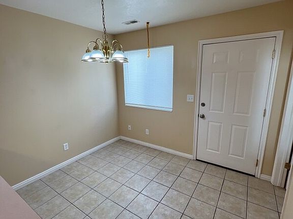 4th image of 565 W 350 N APT 3