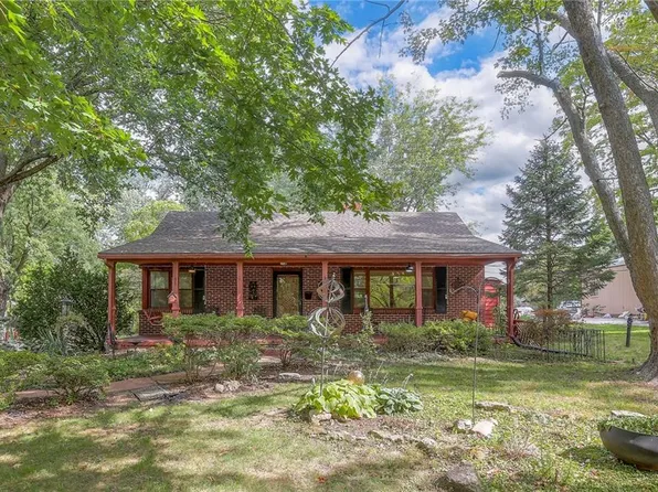 19704 Holke Rd, Independence, MO 64057