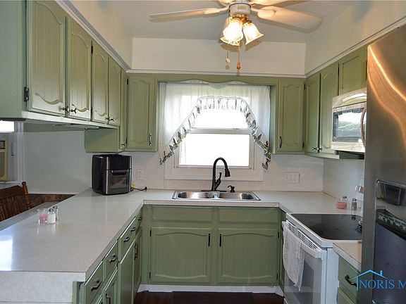 3rd image of 1760 Otsego Pike