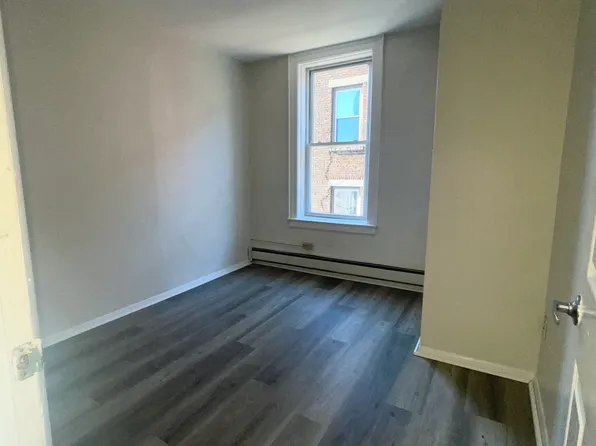 10 Hilliard Avenue image 8 of 13