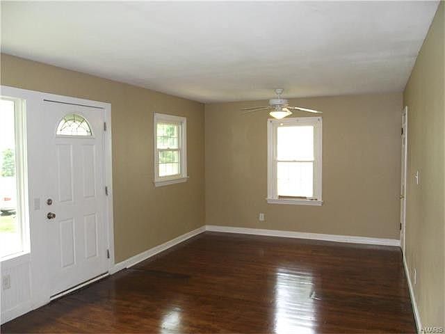 1st image of 5 Regina Ct