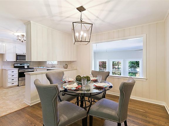 4th image of 117 W Sunset Cir