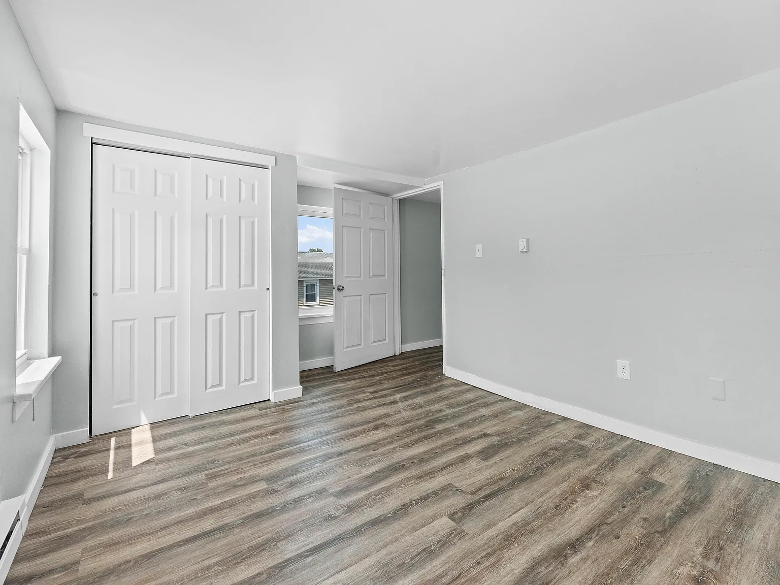 1 bed, $1,300 — Photo 4