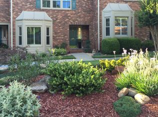 6195 Windsor Trace Dr, Peachtree Corners, GA 30092