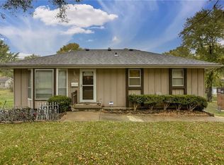 6704 E 135th St, Grandview, MO 64030