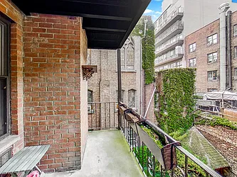Sold by Row Real Estate LLC