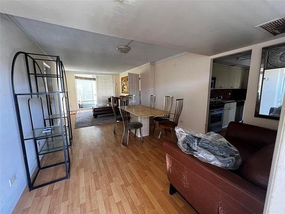 2nd image of 448 NE 195th St #305