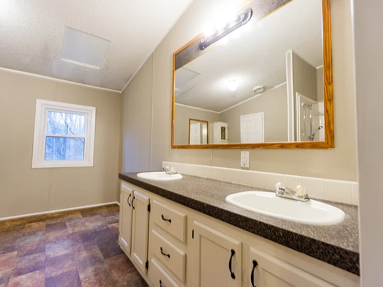 139 Woodtree Ln — Photo 14
